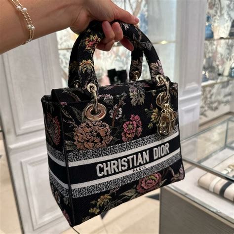 outlet dior italy|christian dior handbags outlet clearance.